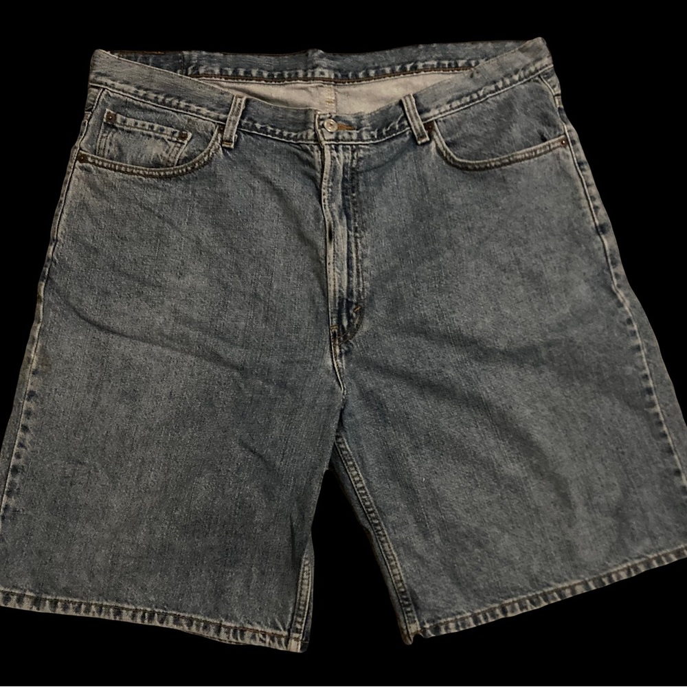 Vintage Levi 550s jorts